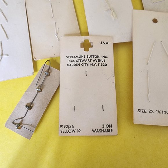 Vintage Mother of Pearl Buttons on Original Cards Blue, Pink, Yellow, Pearl ๐งต๐ชก - Picture 16 of 16